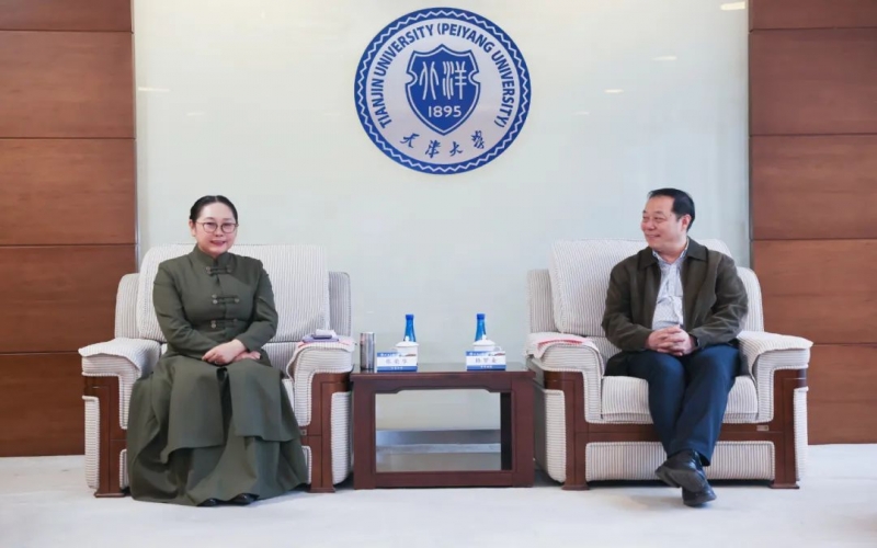 張榮華主席應(yīng)邀出席天津大學(xué)創(chuàng)業(yè)大講堂活動，張君婷總裁作主題演講